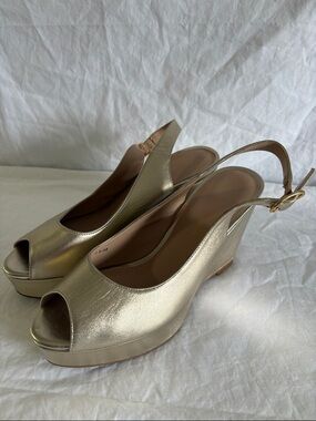 Stuart Weitzman Rinna Metallic Gold Peep-Toe Wedge Slingback Heels